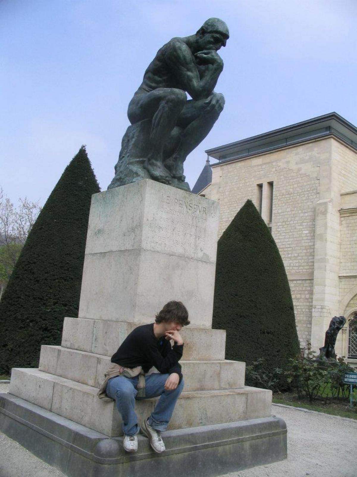 Rodin múzeum A gondolkodó